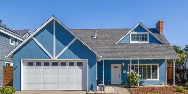 2425 Crestmoor Drive