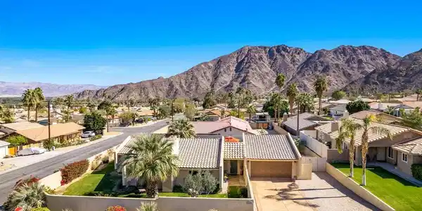 53520 Avenida Ramirez