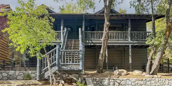 1442 Club View Drive