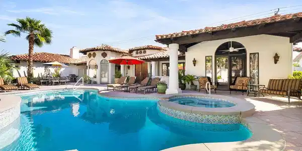 51230 Avenida Obregon