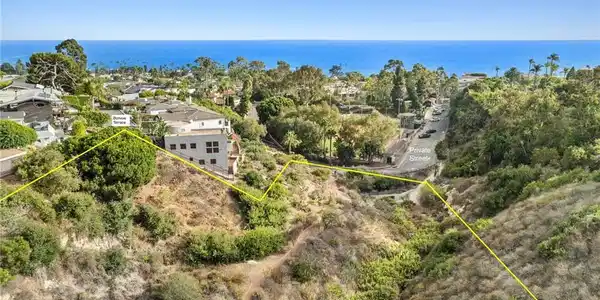 455 Bonvue Terrace