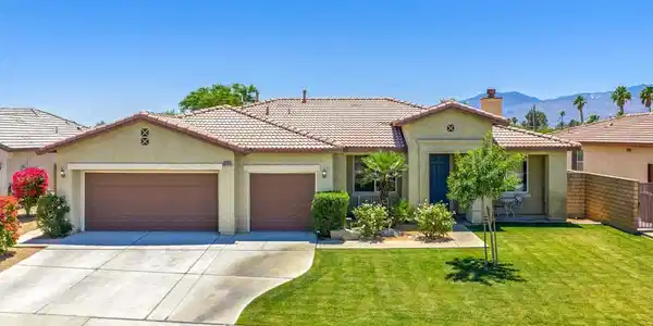 80059 Peak Forest Drive