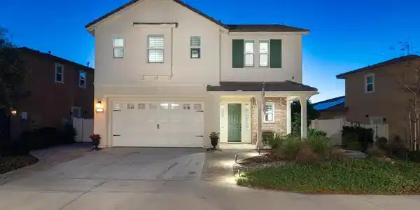 374 Ventasso Way