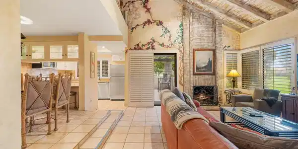 21 Pueblo Vista Drive