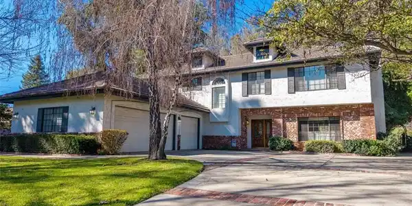 30628 Kristin Court