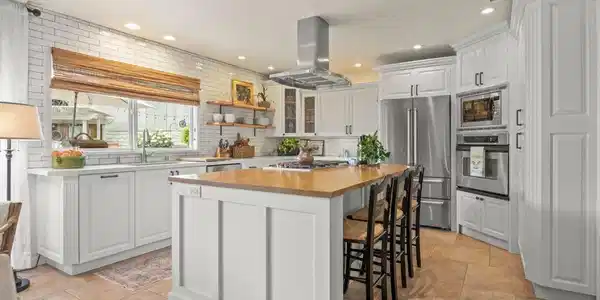 614 crestview Drive