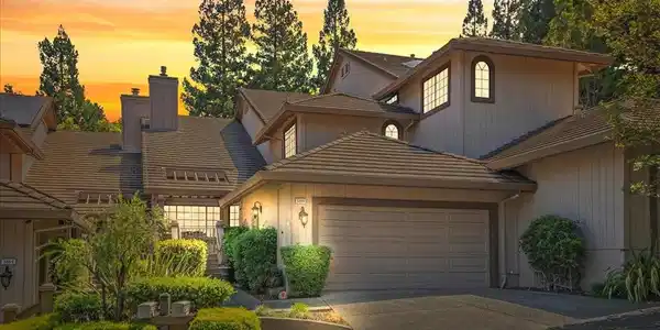 5866 Dry Oak Drive