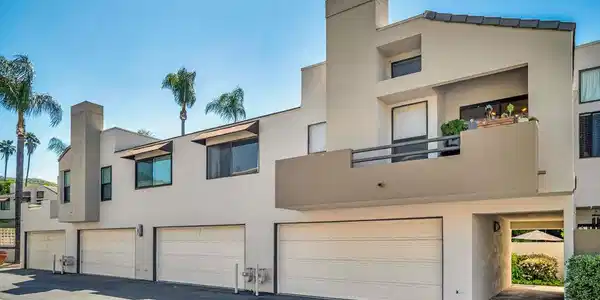 4267 Las Virgenes Road