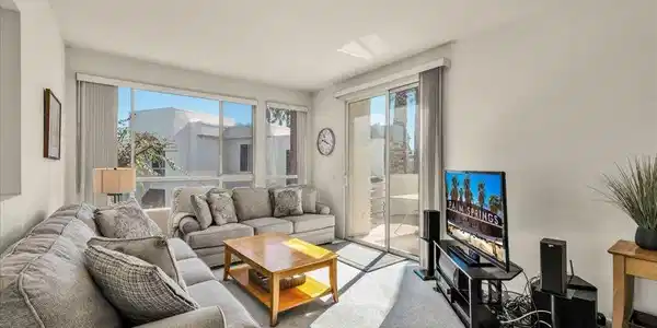 401 S El Cielo Road