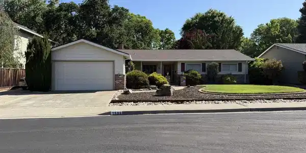 1596 American Beauty Dr