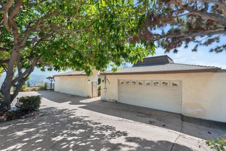 1681 Hillsmont Drive