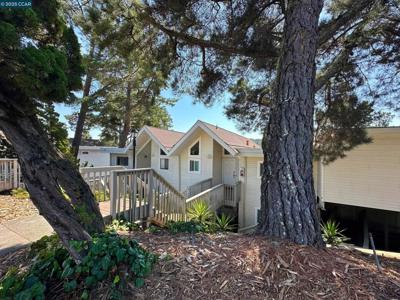 1984 Ascot Dr