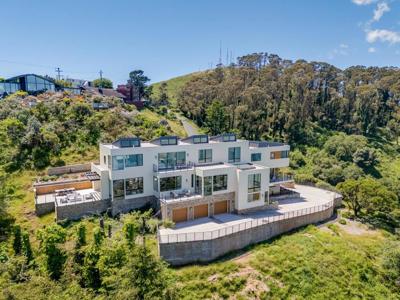 3 Wolfback Ridge Road