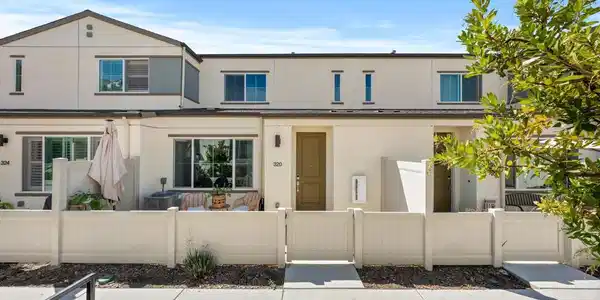 320 Satsuma Trail
