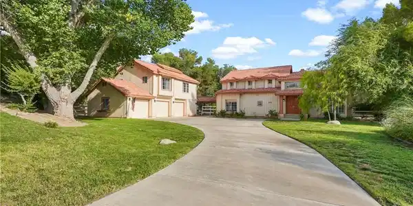 1830 Shadow Canyon Road