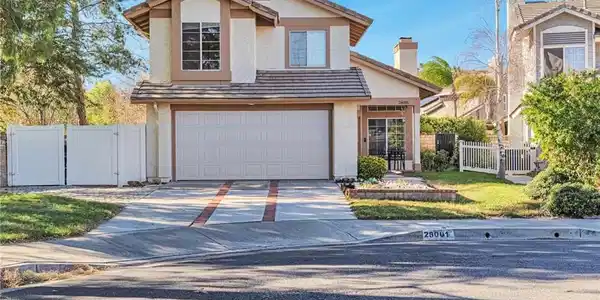 28001 Newfield Court