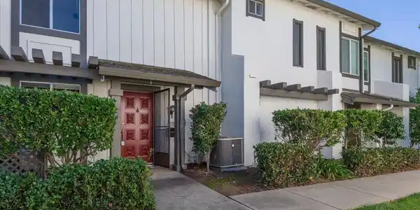1296 Riesling Terrace