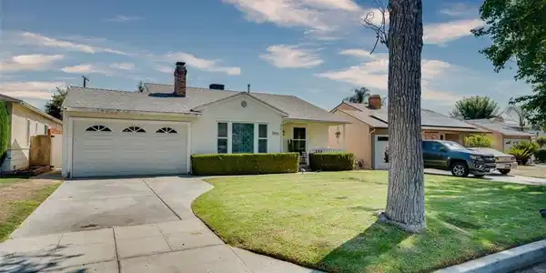 1900 N Kenwood