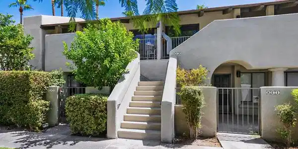 1150 E Amado Road