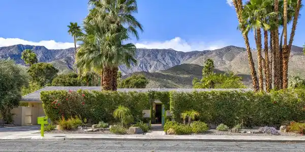 2607 S Calle Palo Fierro