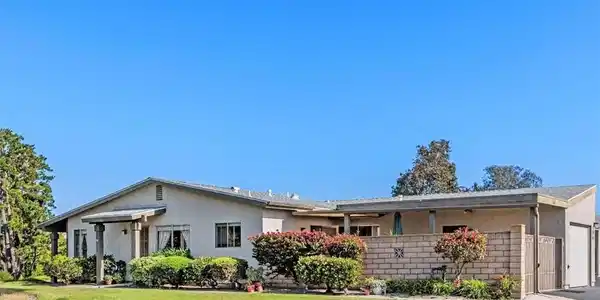 1002 Plover Way