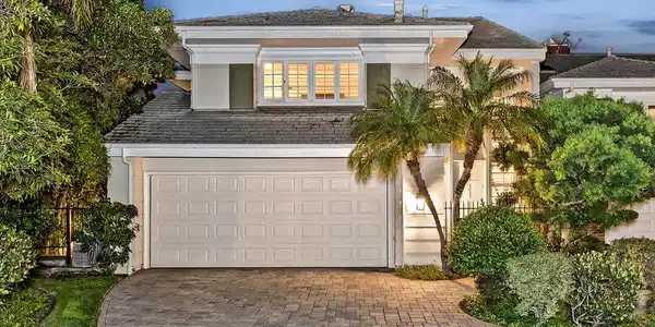 12557 The Vista
