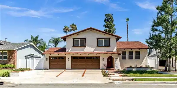 5925 E Tiber