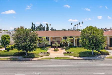 620 W Huntington