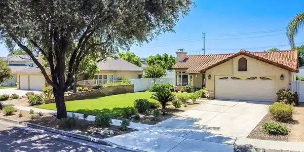 20 Waters Court