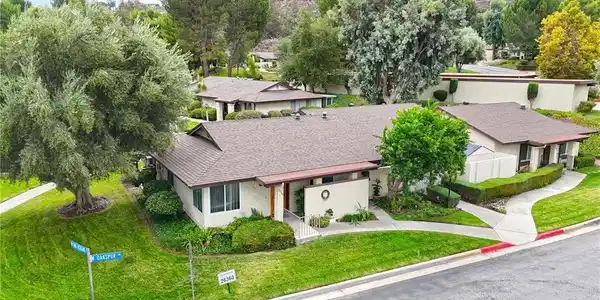 26360 Oakspur