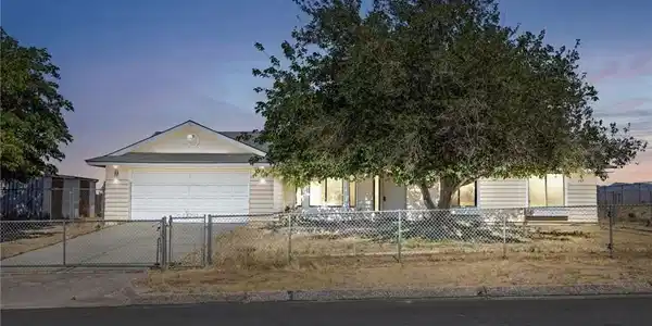 11725 Chisholm Trail