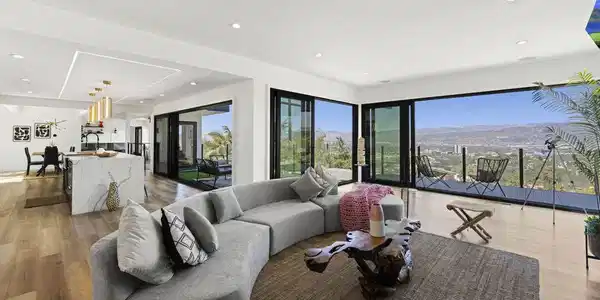 7308 Pacific View Drive