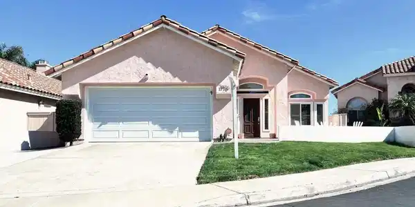 1776 Pinnacle Ct
