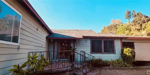 417 Cloverleaf Drive
