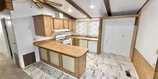3800 W Wilson