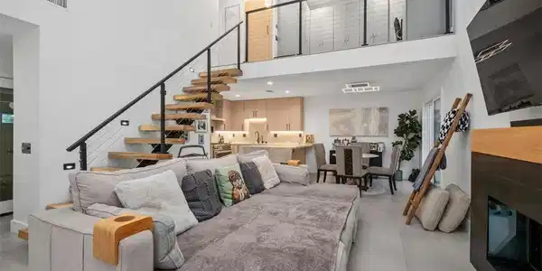 24 La Costa ct.