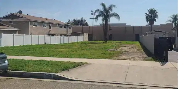 572 West