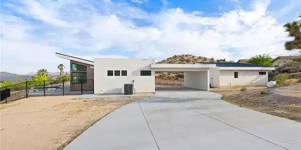 6218 Farrelo Road