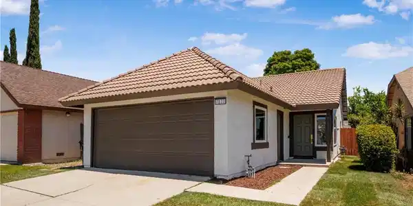 7077 Iris Place