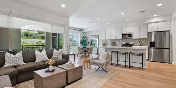 305 Blackrock