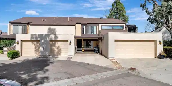 3037 Plaza Lorenzo
