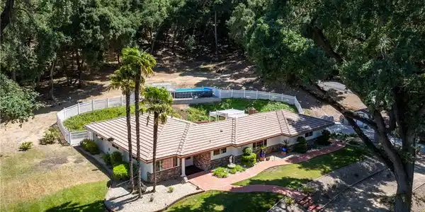 7735 Del Rio Road