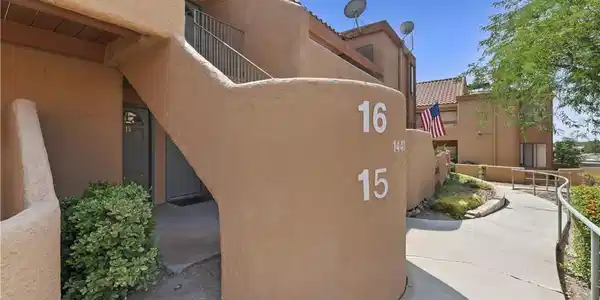 1440 W Edgehill #15 Road