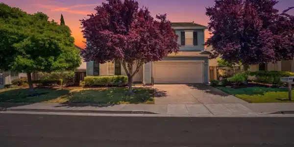 5704 Oakmont Drive