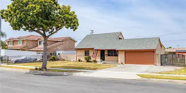 1315 S Silverbirch Place