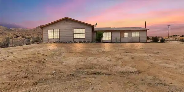 8885 Corto Road