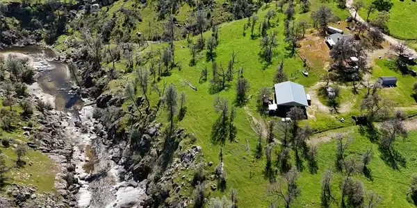 39249 Road 800