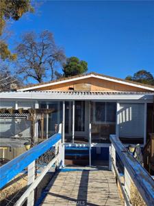 14101 Lakeshore