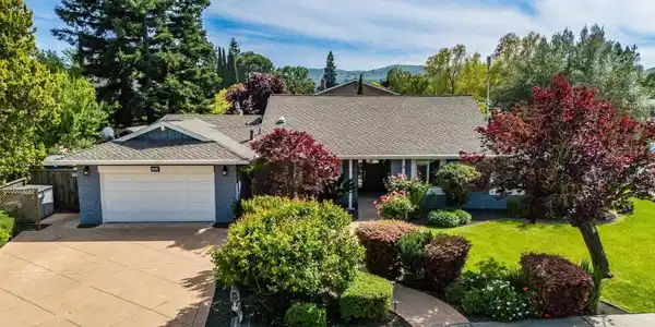 1501 Harlan Dr