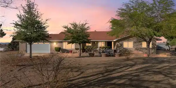 3996 Yucca Terrace